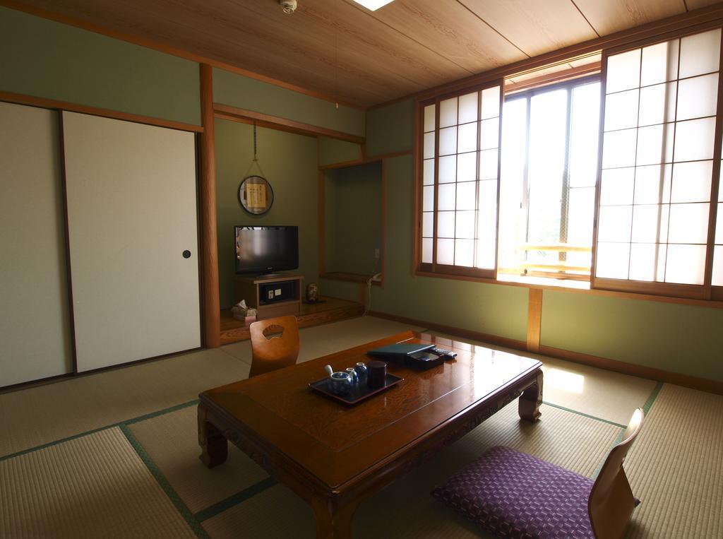 Sazu Onsen Yusho Hotel Kami  Bilik gambar